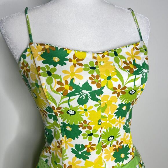Vintage Y Apparel‎ Retro Fit and Flare Dress Size Small Tie Waist Boned Bodice - Picture 5 of 13